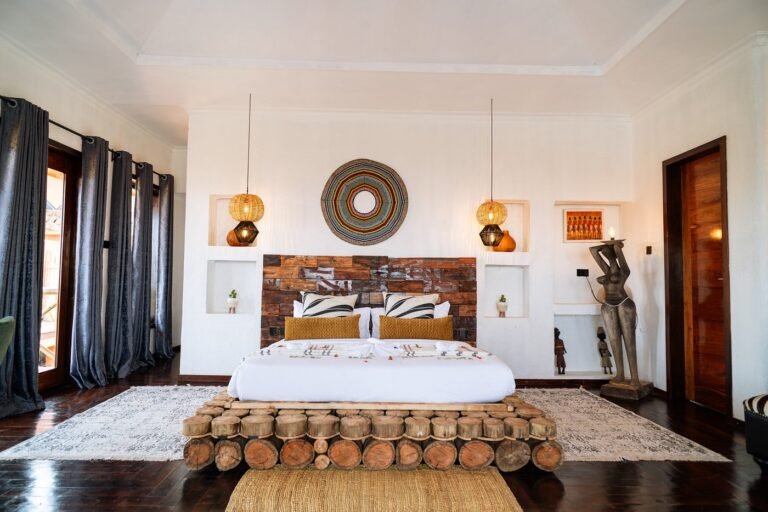 executive-chalet-bedroom (1)