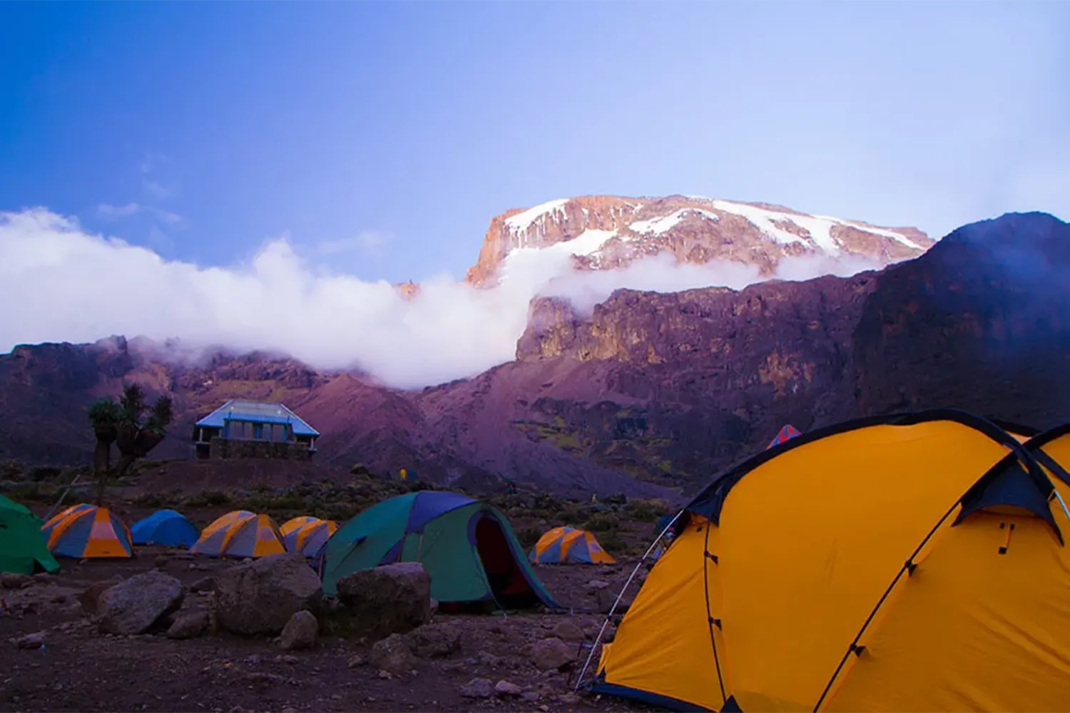 machame-route-klettern-camping-unterkunfte