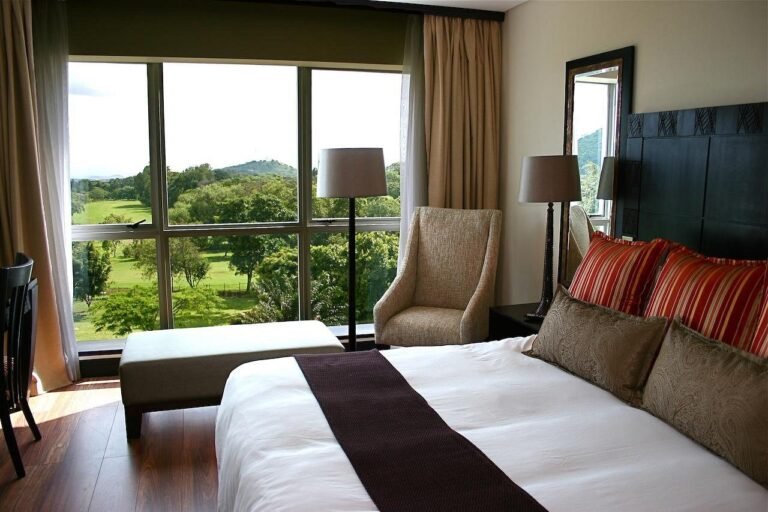 mount-meru-hotel (1)