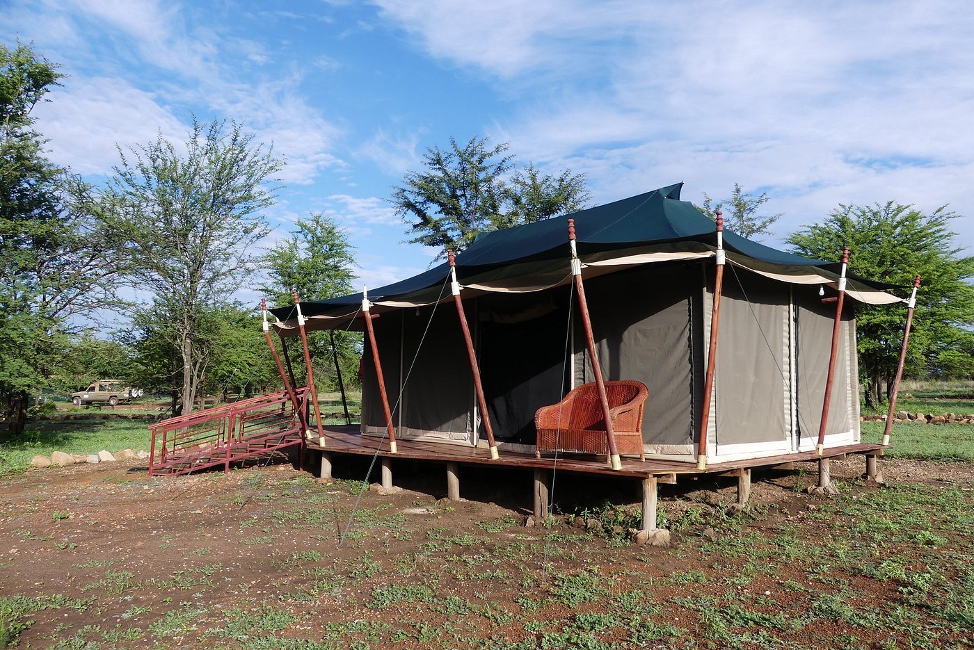 wonky-tent